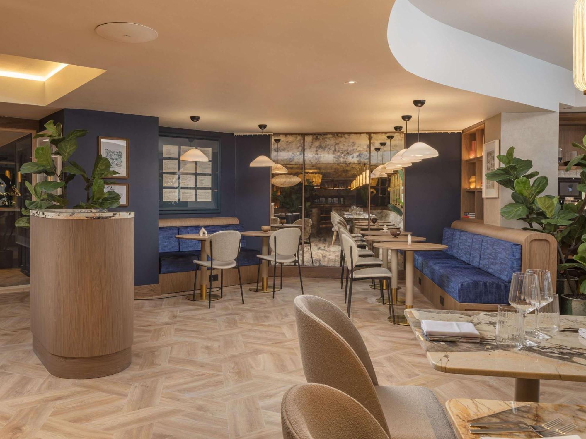 Mercure London Earls Court Экстерьер фото